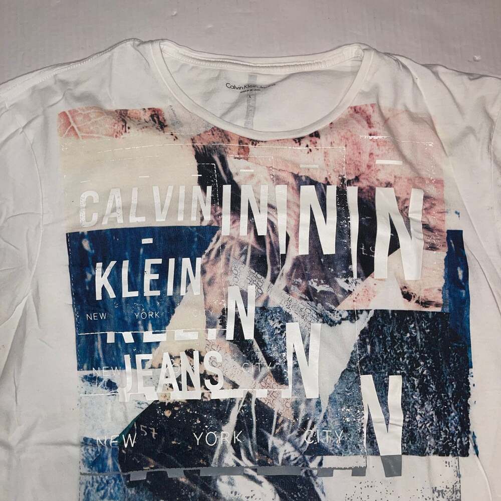 Calvin Klein Jeans Men's Photo Art Graphic Print Short Sleeve T-Shirt Tee